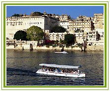 City Palace, Udaipur Travel Vacations