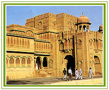 Lalgarh Palace, Bikaner Travel & Tour